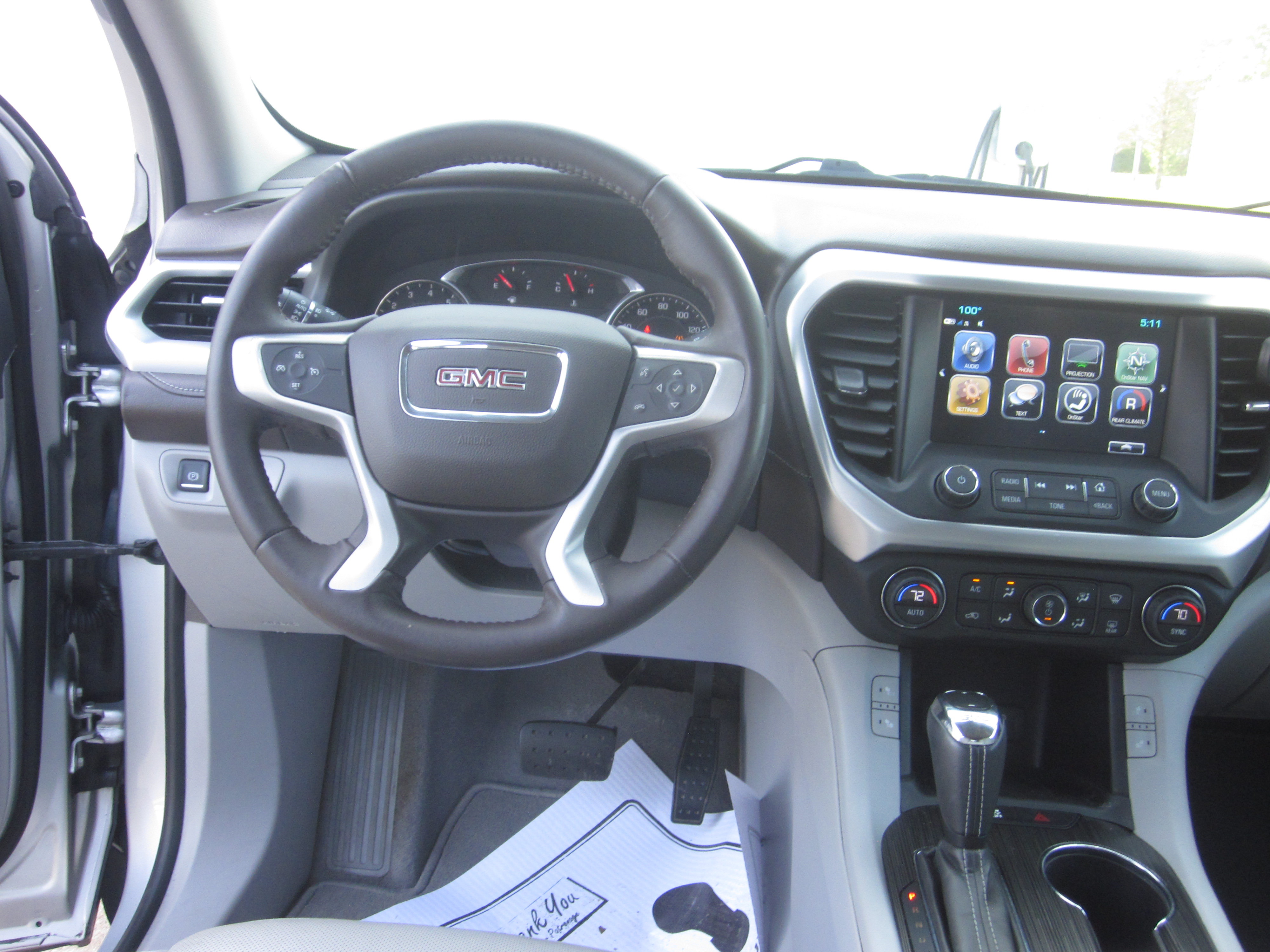 Used 2018 GMC Acadia SLT FWD image 12