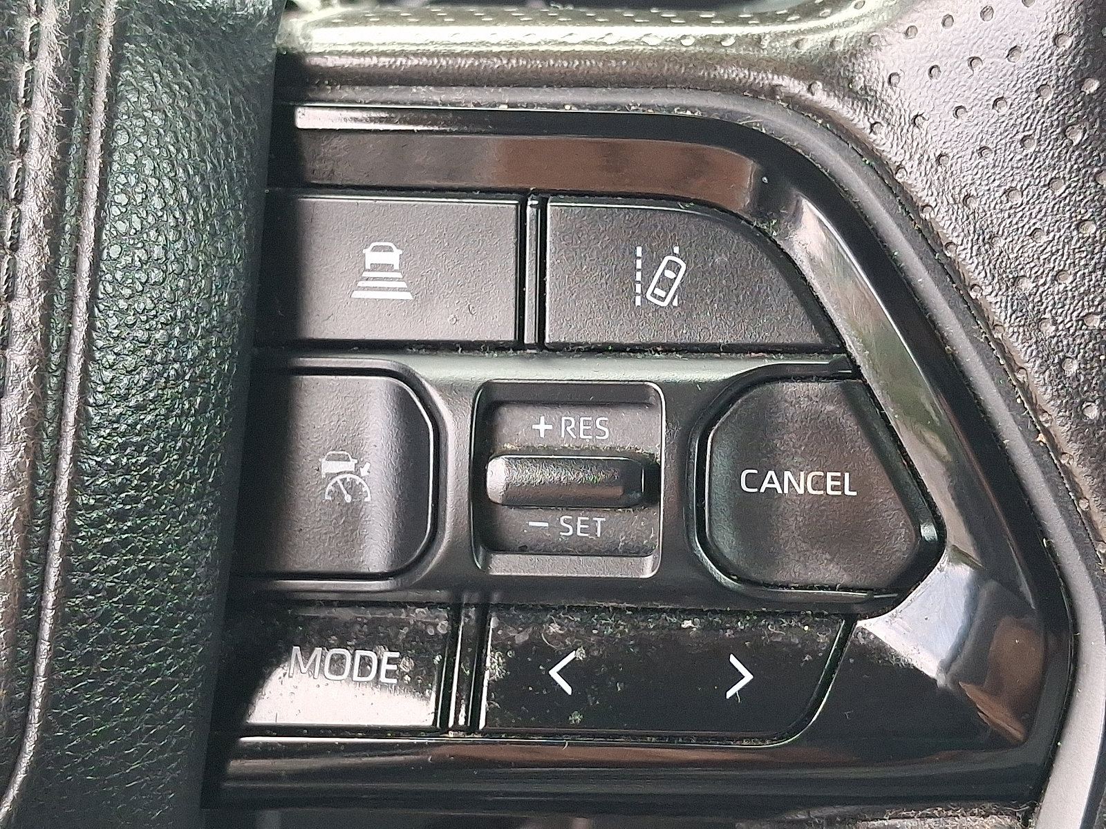 Used 2024 Toyota Tundra SR5 w/ SR5 Convenience Package AWD/4WD image 22