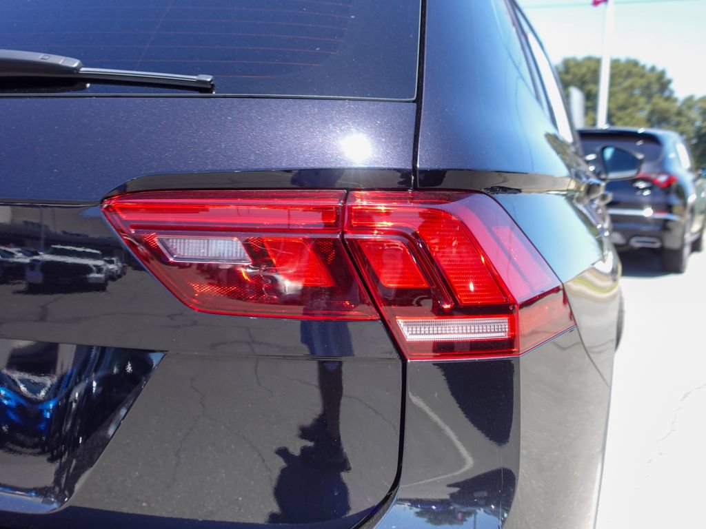 Used 2023 Volkswagen Tiguan SE FWD image 6
