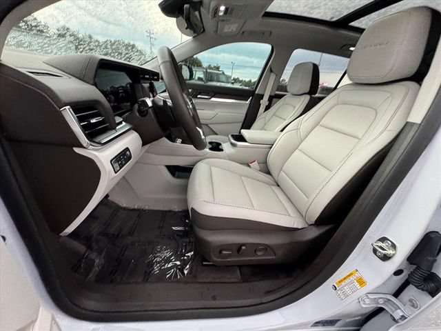 Used 2026 GMC Terrain Denali AWD/4WD image 17