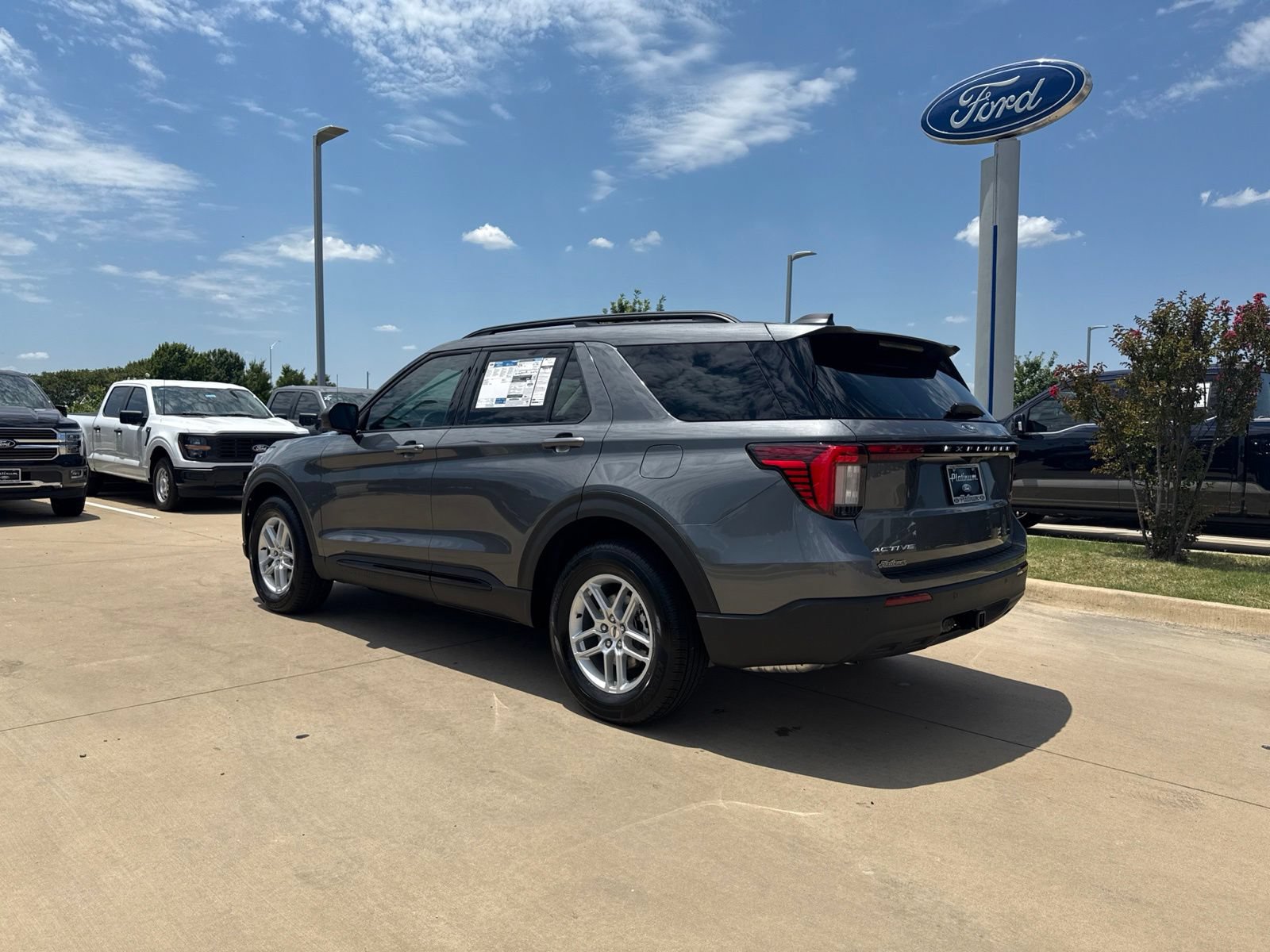 New 2026 Ford Explorer Active RWD image 3