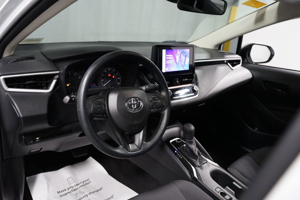 Certified 2025 Toyota Corolla LE image 11
