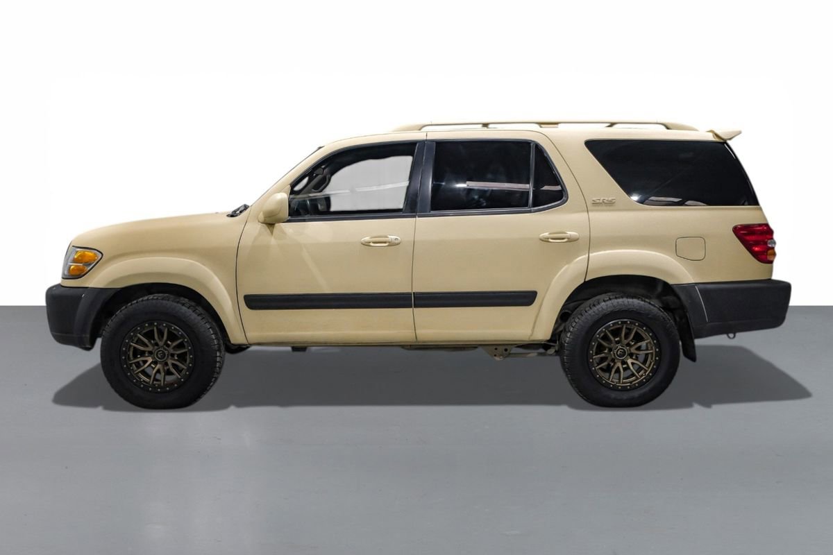 Used 2004 Toyota Sequoia SR5 image 9