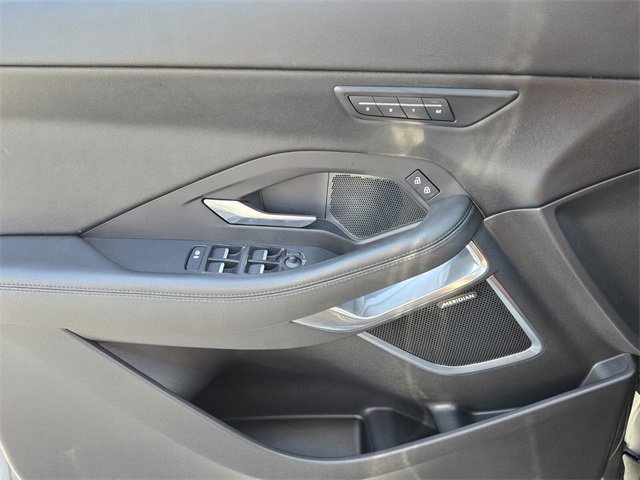 Used 2021 Jaguar E-PACE SE image 27