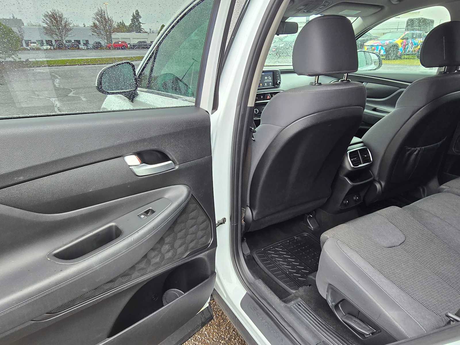 Used 2019 Hyundai Santa Fe SE image 17