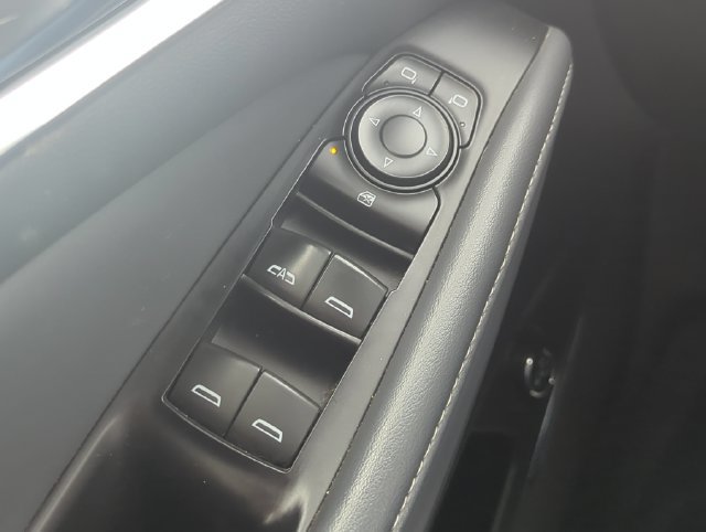 Used 2021 Buick Enclave Essence FWD image 40