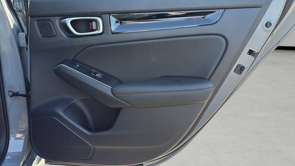 Used 2025 Honda Civic Sport Touring image 11
