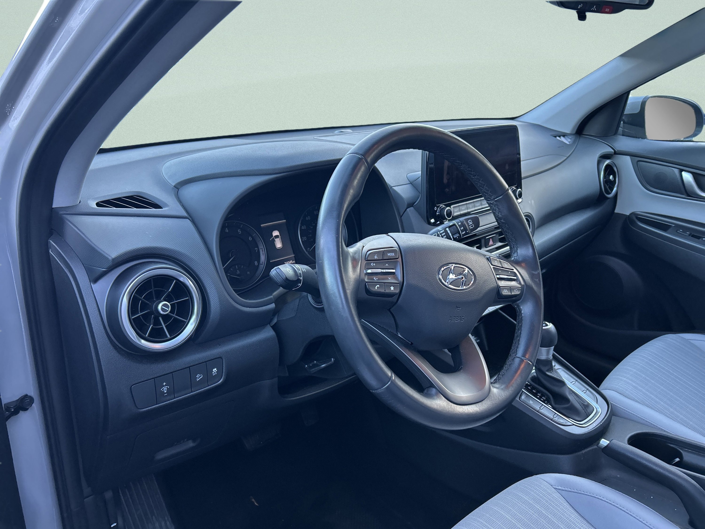 Used 2023 Hyundai Kona SEL w/ Convenience Package image 20