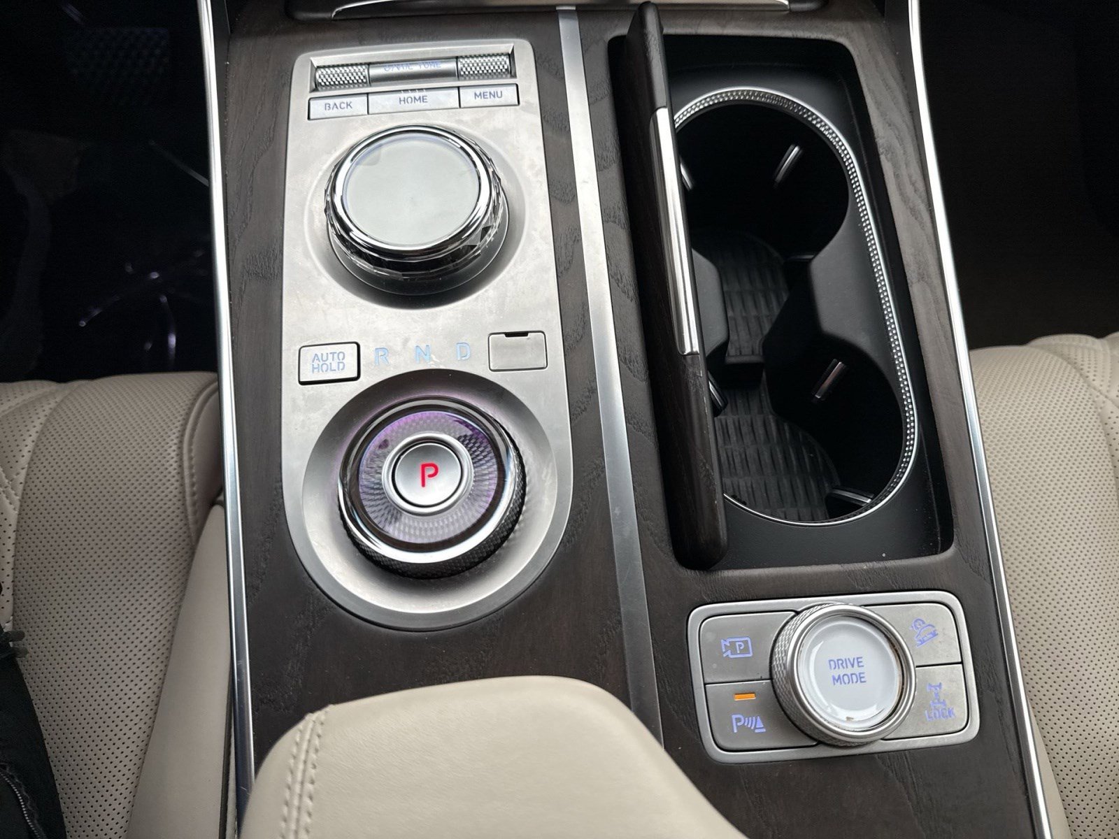 Used 2024 Genesis GV80 3.5T w/ Prestige Package image 22