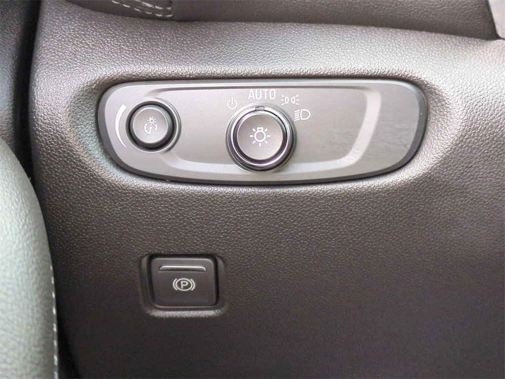 Certified 2022 Chevrolet Blazer LT w/ Sound & Technology Package image 18
