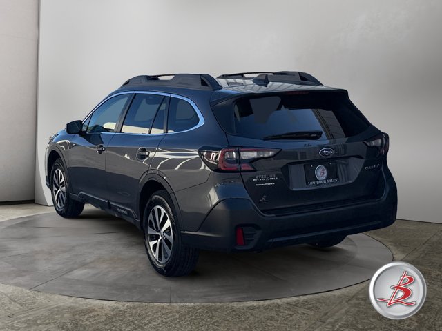 Used 2022 Subaru Outback Premium AWD/4WD image 5