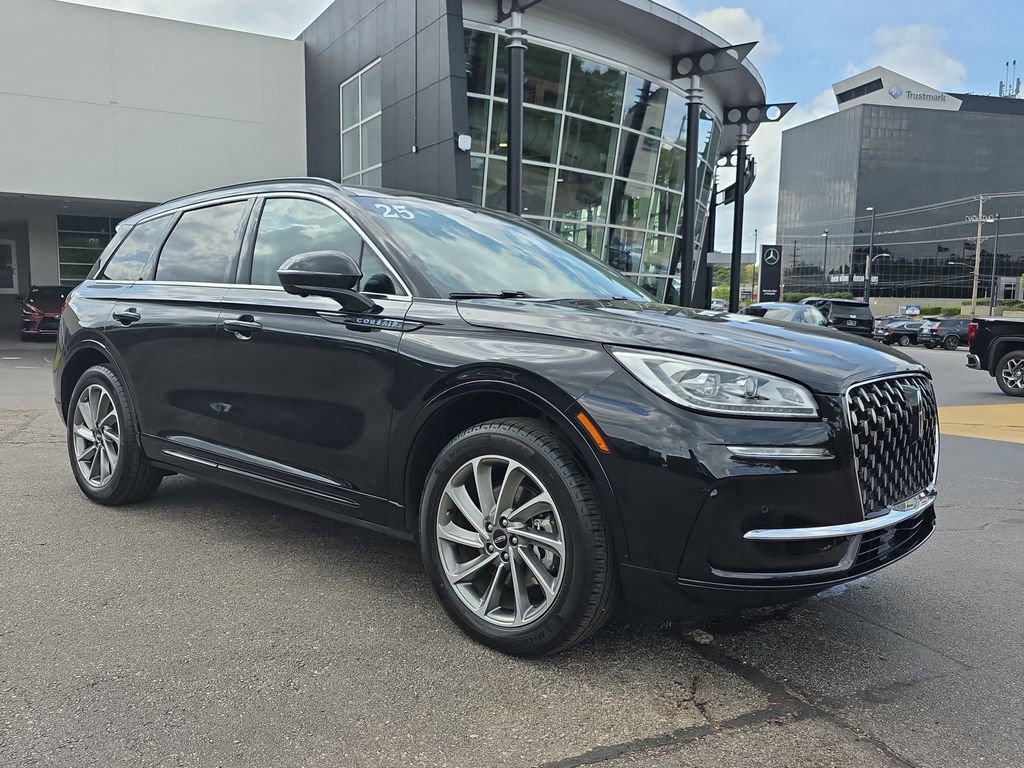 Used 2025 Lincoln Corsair Grand Touring w/ Equipment Group 301A image 7