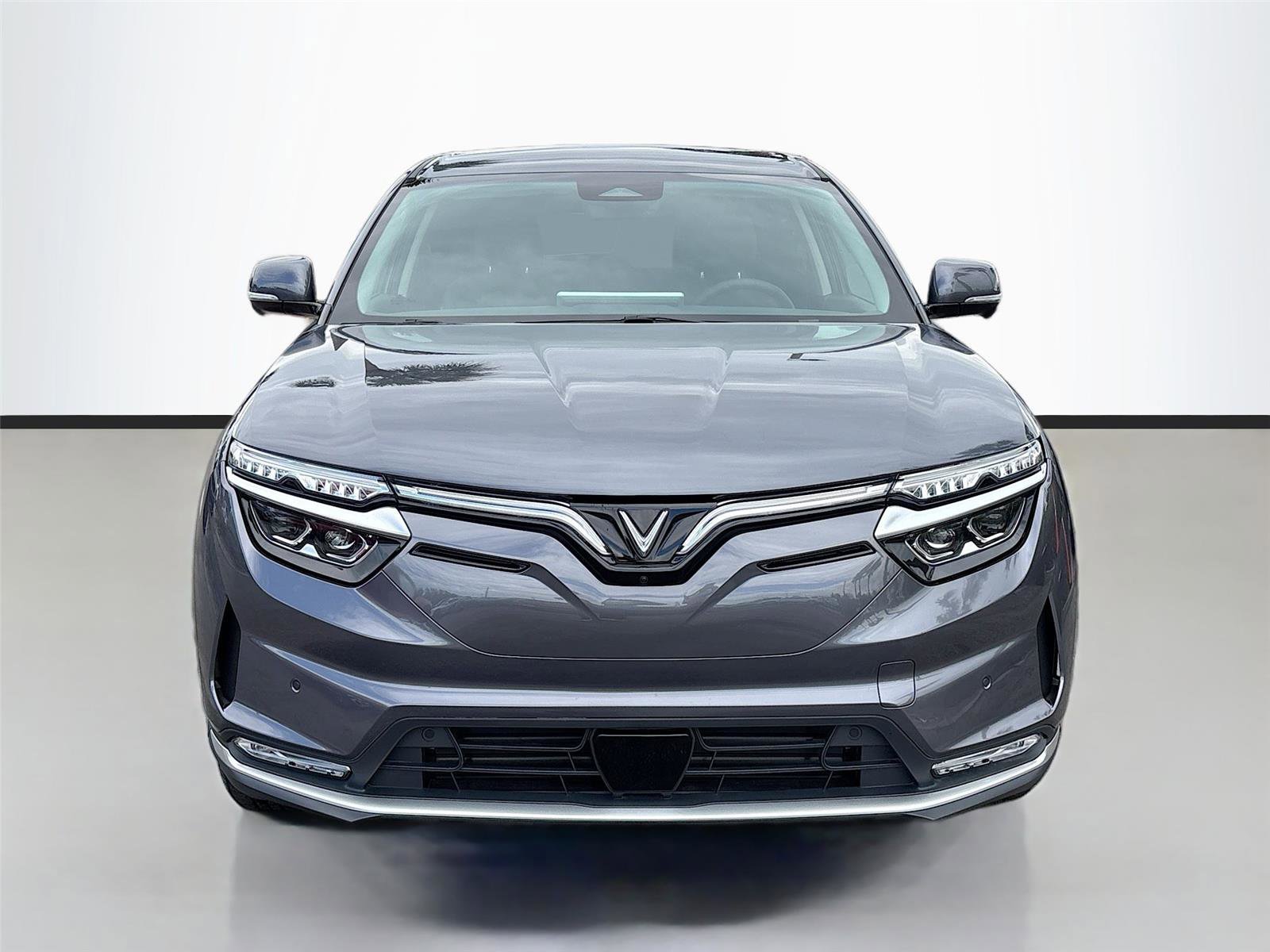 New 2025 VinFast VF 8 Eco image 2