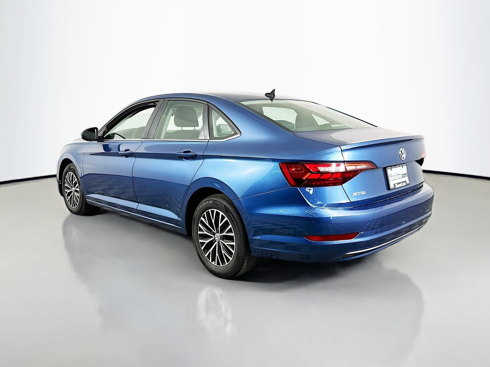 Used 2021 Volkswagen Jetta SE FWD image 6