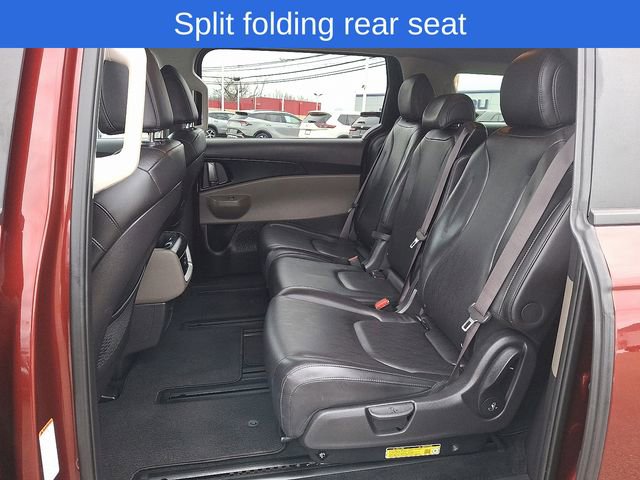 Used 2025 Kia Carnival image 12