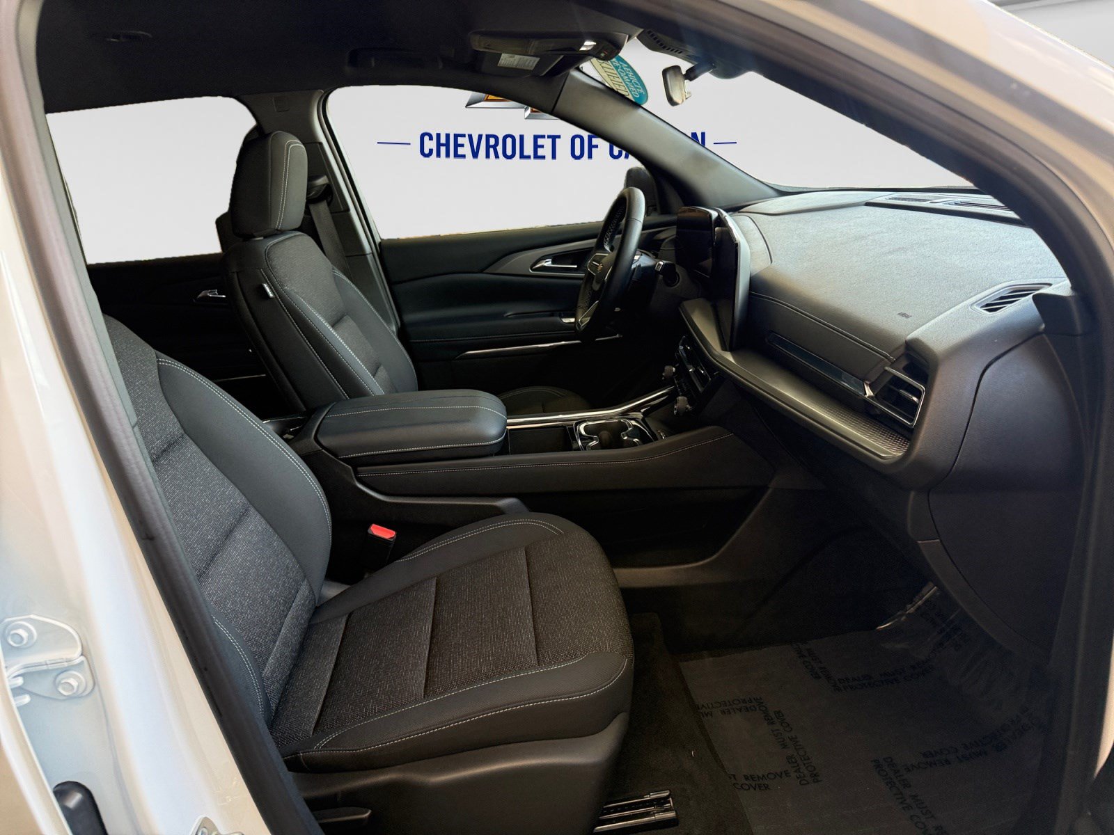 Used 2026 Chevrolet Traverse LT FWD image 13