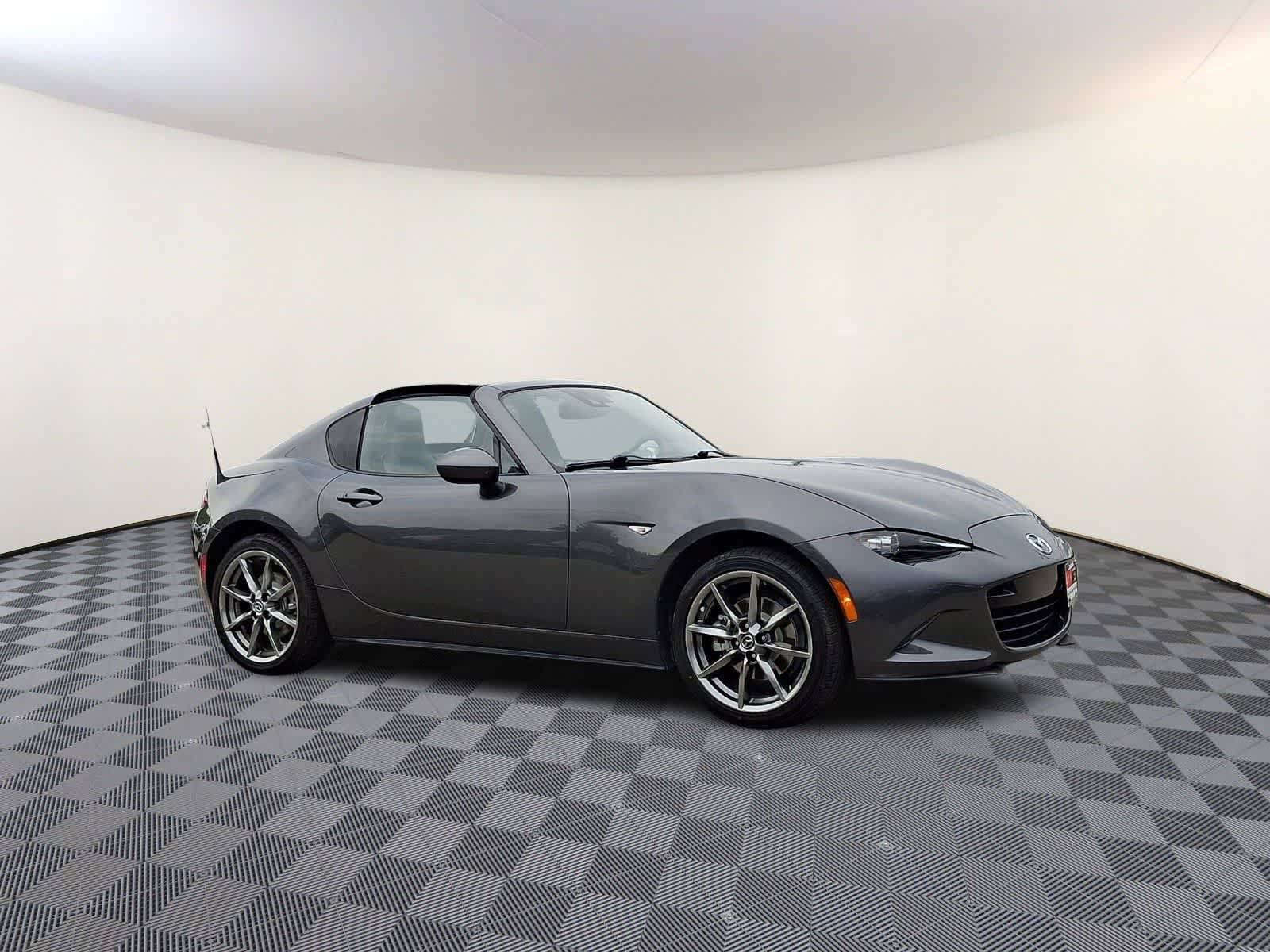 Used 2023 MAZDA MX-5 Miata Grand Touring RWD image 4