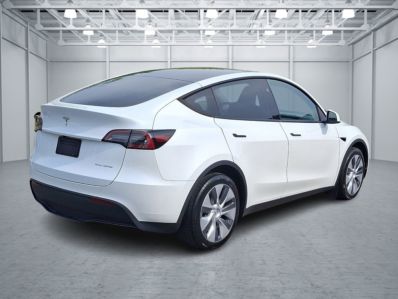 Used 2023 Tesla Model Y Long Range AWD/4WD image 6