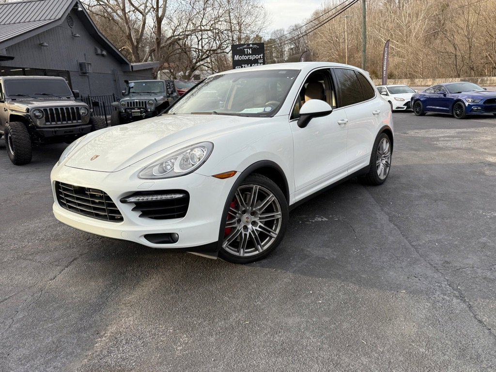 Used 2013 Porsche Cayenne Turbo w/ Premium Pkg Plus image 4