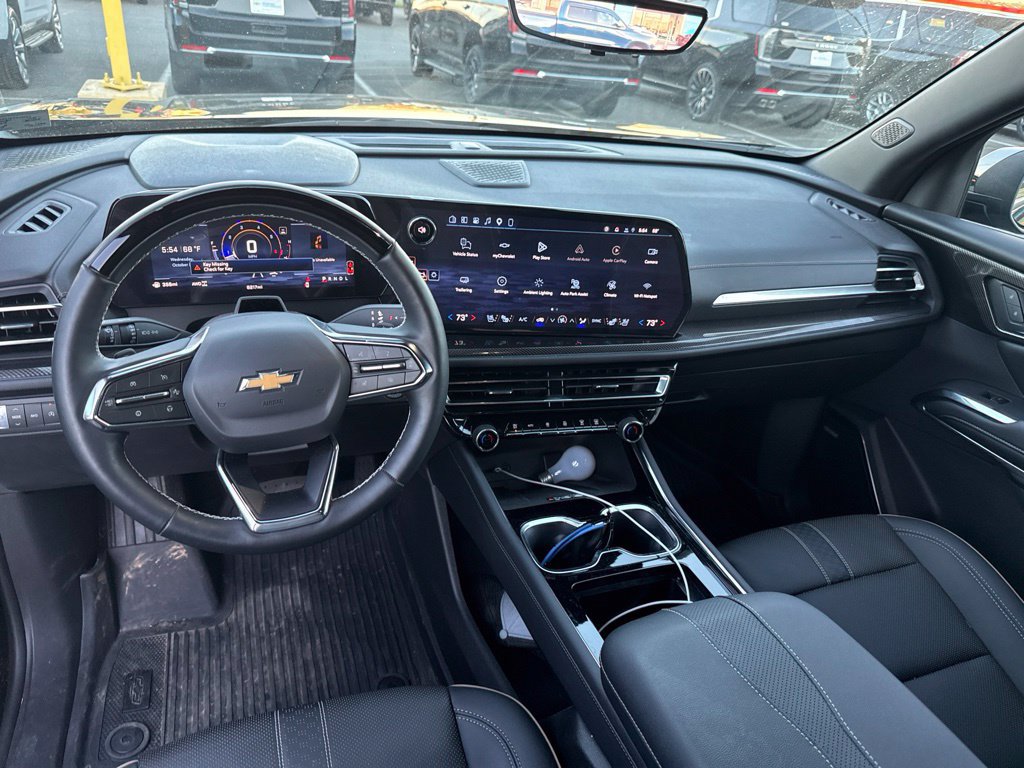 Used 2026 Chevrolet Traverse High Country w/ LPO, Floor Liner Package AWD/4WD image 6