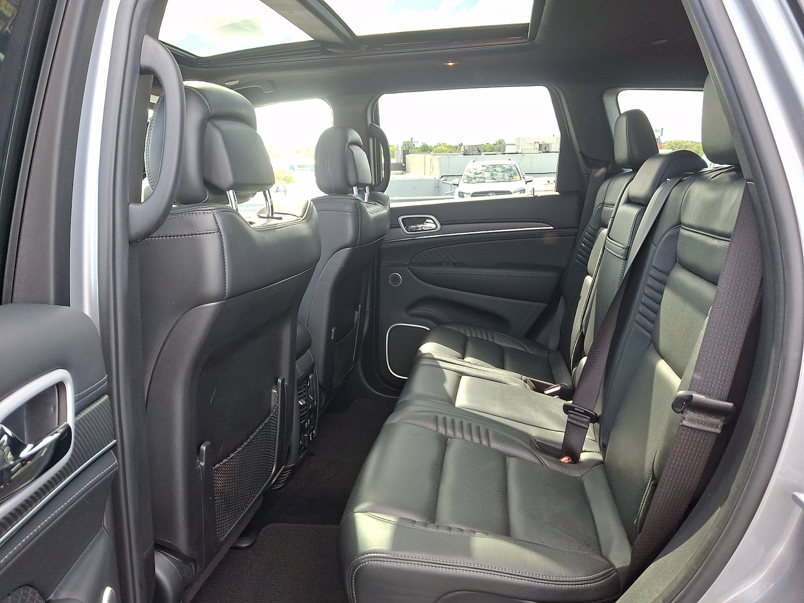 Used 2021 Jeep Grand Cherokee SRT AWD/4WD image 10