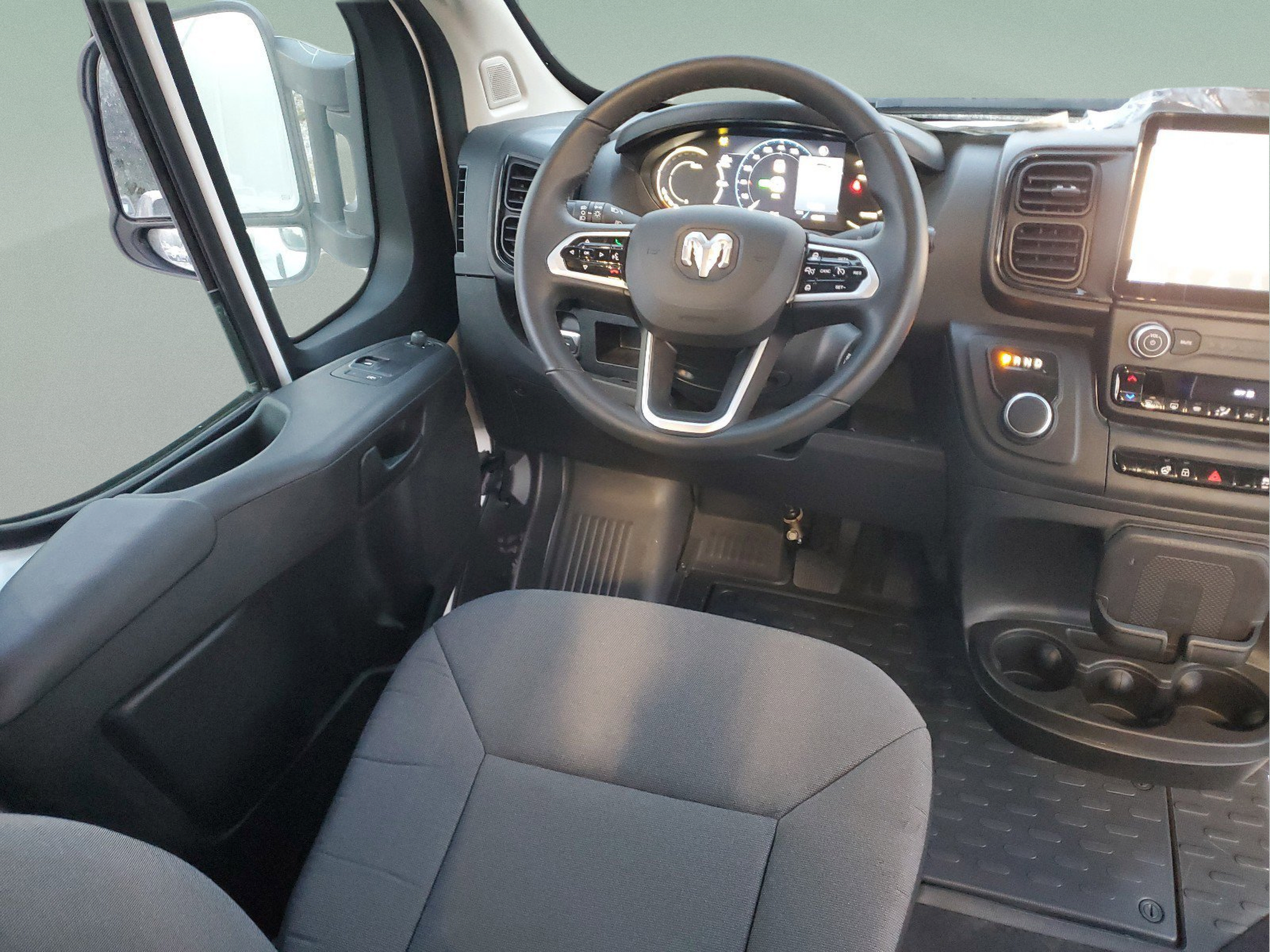 New 2025 RAM ProMaster 3500 FWD image 16