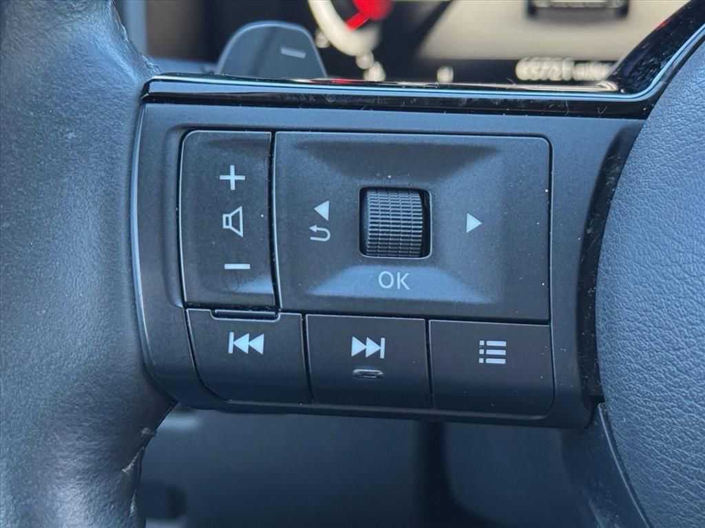 Used 2021 Nissan Rogue Platinum image 19