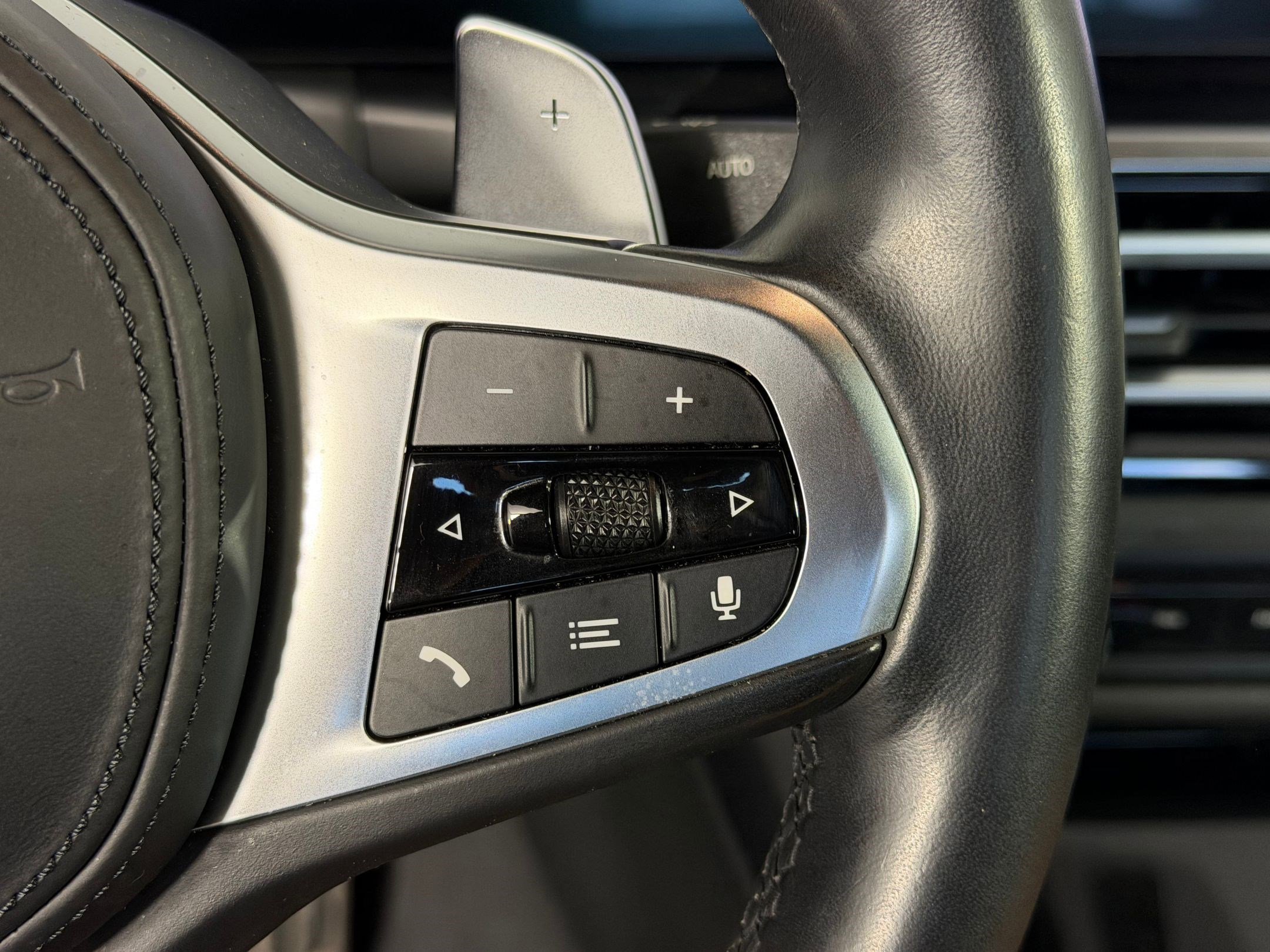 Used 2023 BMW 230i 230i w/ M Sport Package image 27