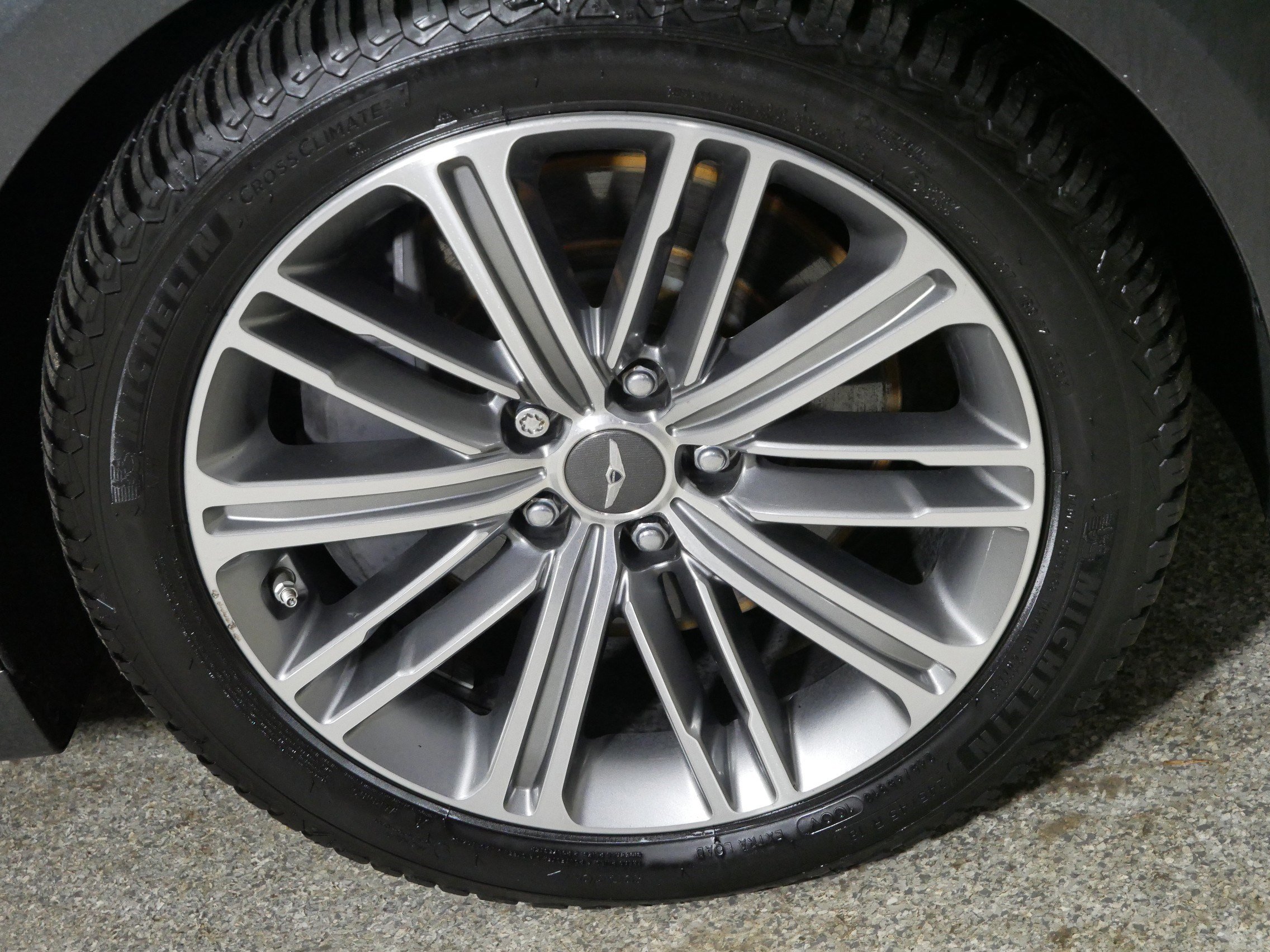 Used 2018 Genesis G80 3.8 w/ Option Group 03 image 15