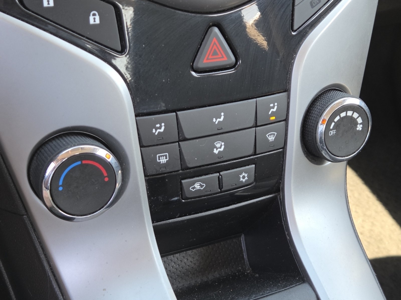 Used 2014 Chevrolet Cruze LT FWD image 26