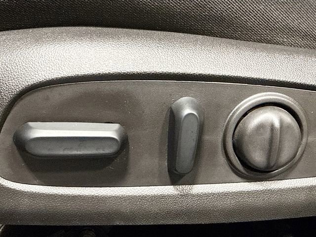 Used 2018 Chevrolet Malibu LT image 20