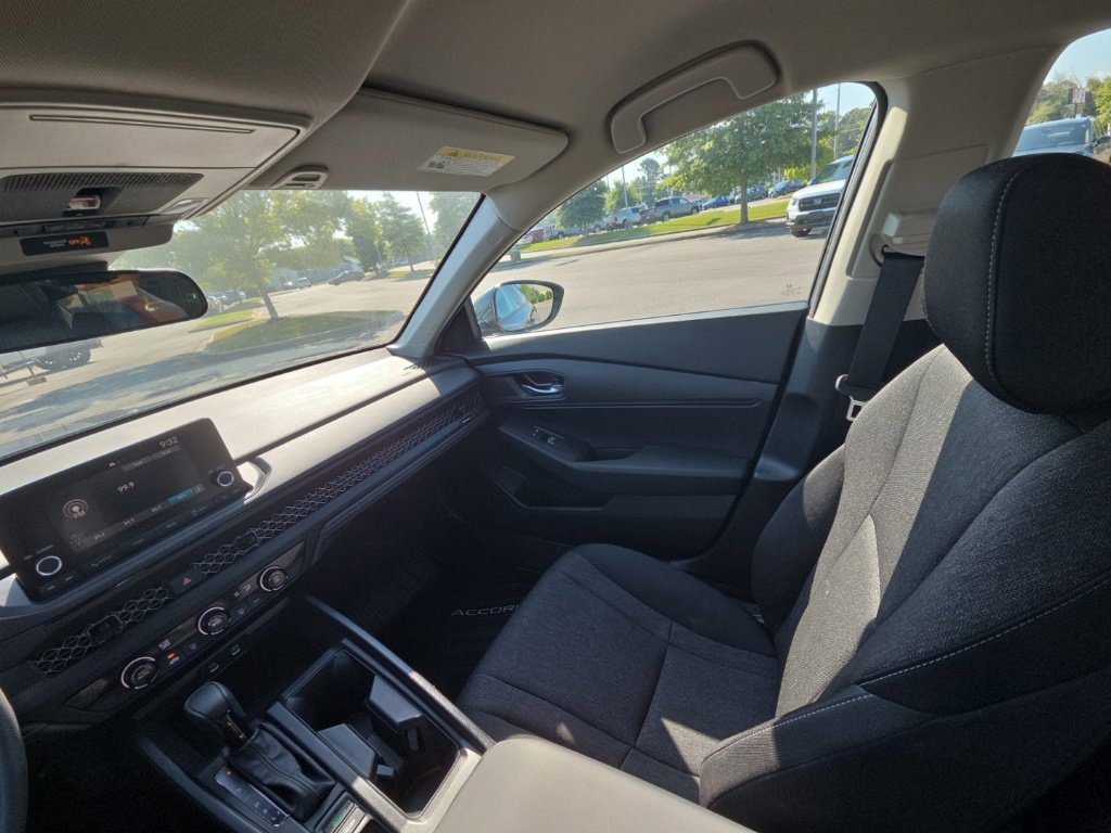 Used 2025 Honda Accord LX image 16