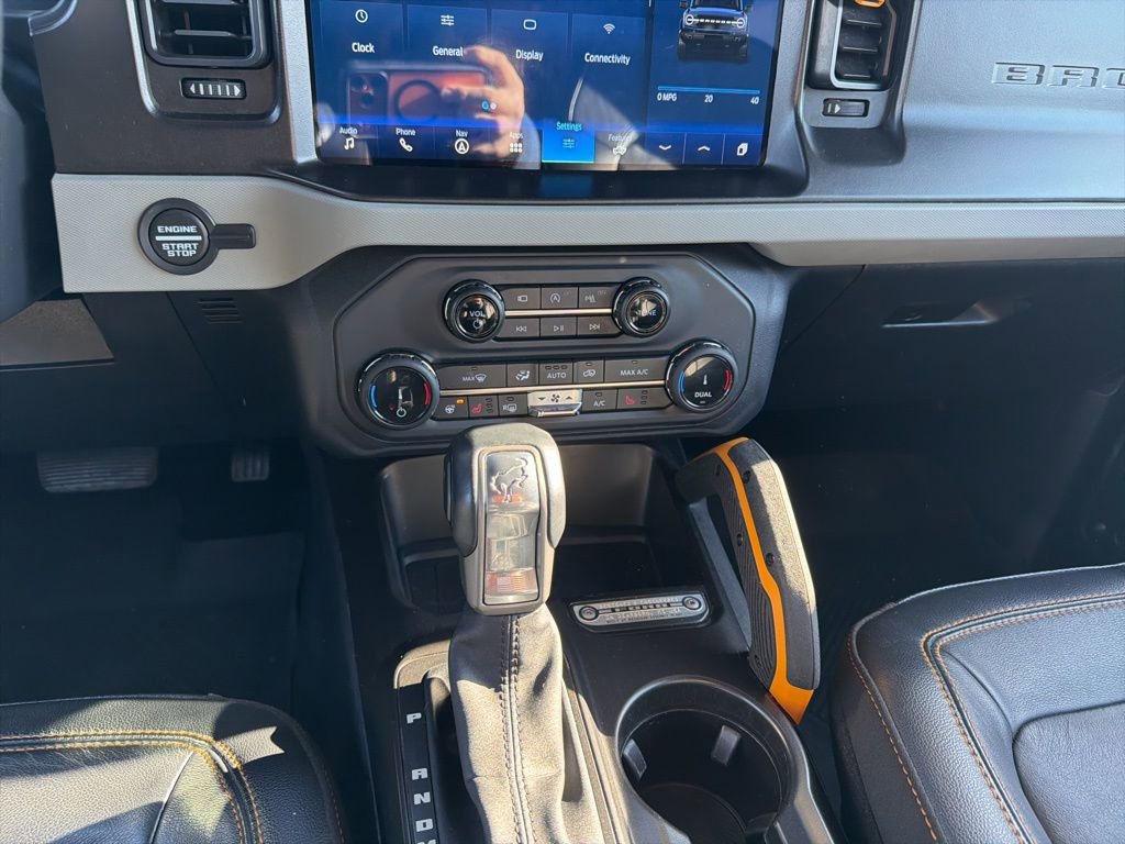 Used 2022 Ford Bronco Badlands image 15