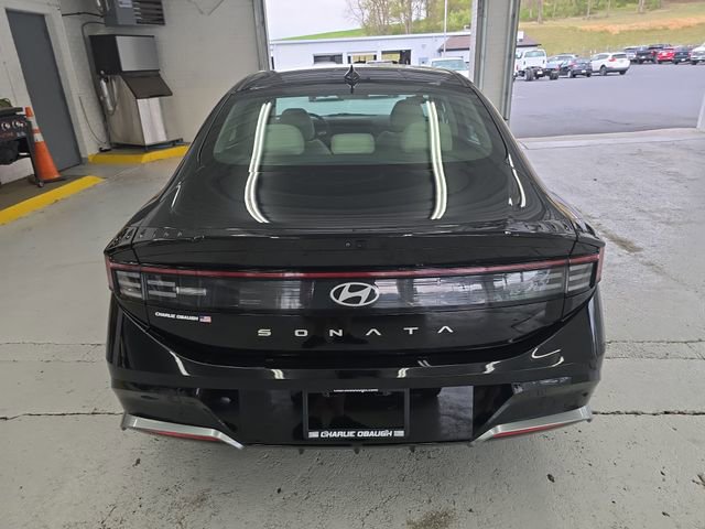 Used 2025 Hyundai Sonata SEL FWD image 4