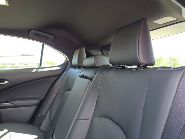 New 2026 Lexus UX 300h FWD image 16