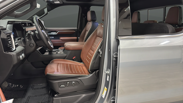 Used 2025 GMC Sierra 1500 Denali Ultimate AWD/4WD image 9