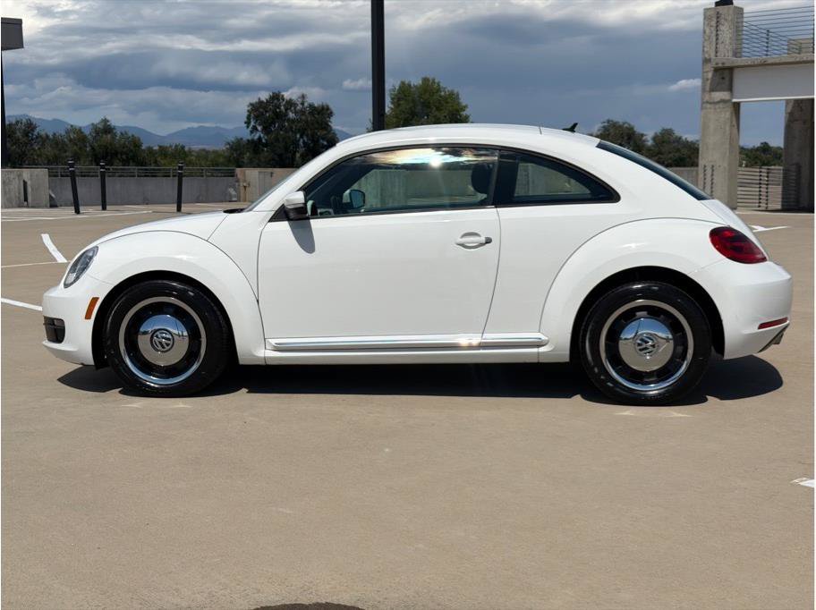 Used 2012 Volkswagen Beetle 2.5 FWD image 4