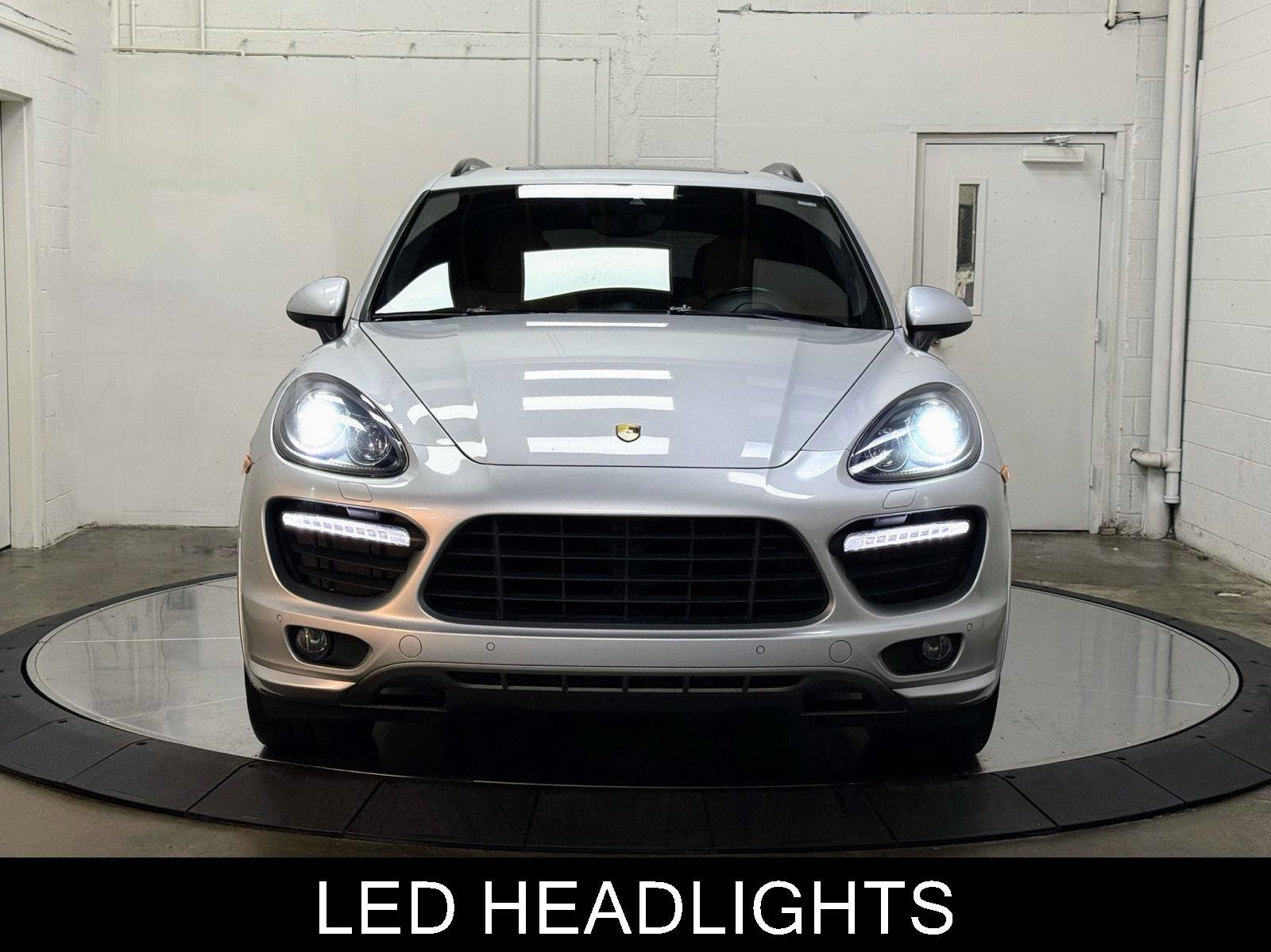 Used 2014 Porsche Cayenne GTS image 3