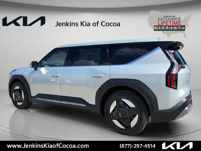 New 2026 Kia EV9 Light RWD image 7