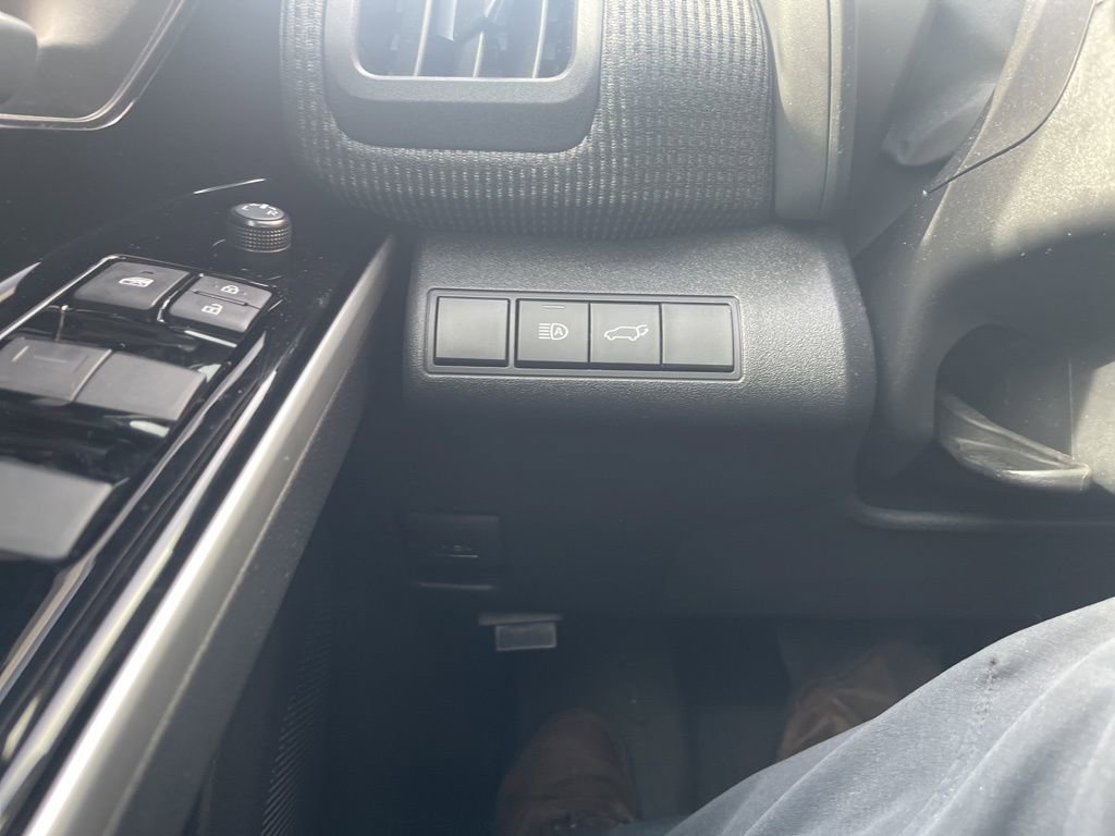 Used 2024 Toyota bZ4X XLE image 23