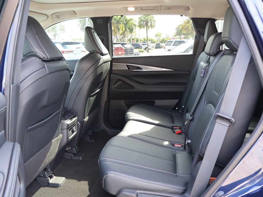 Used 2023 INFINITI QX60 Luxe w/ Cargo Package image 40