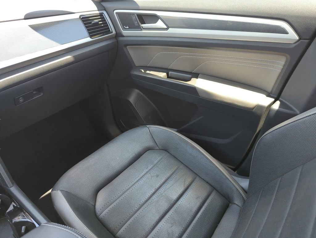 Used 2023 Volkswagen Atlas SEL Premium AWD/4WD image 25