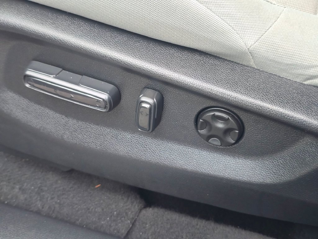Used 2017 Honda CR-V EX image 25