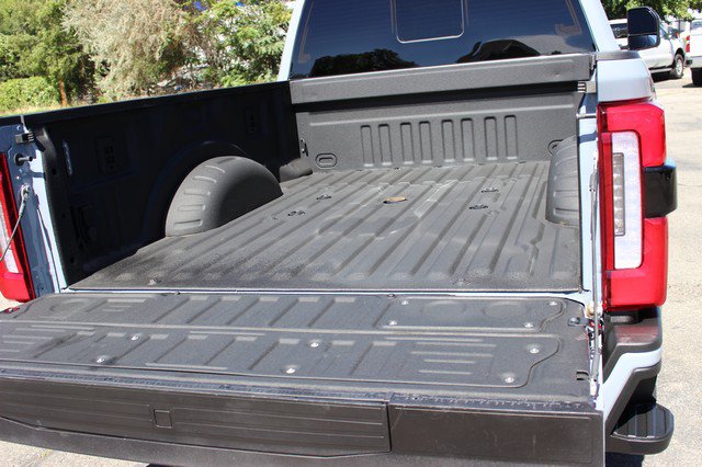 Used 2025 Ford F350 Platinum AWD/4WD image 14