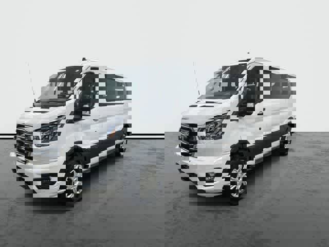 Used 2023 Ford Transit 350 XLT image 8