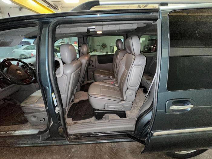 Used 2007 Buick Terraza CXL w/ Driver Confidence Package FWD image 22
