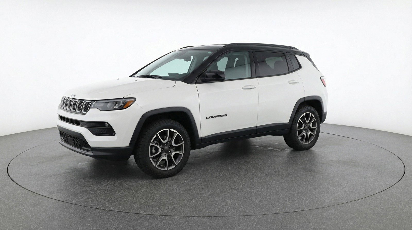 Used 2025 Jeep Compass Trailhawk w/ Trailer Tow Group image 3