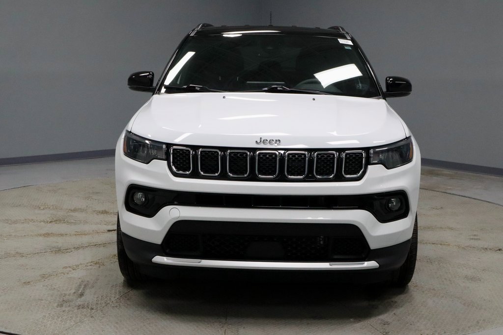 Used 2024 Jeep Compass Limited image 6