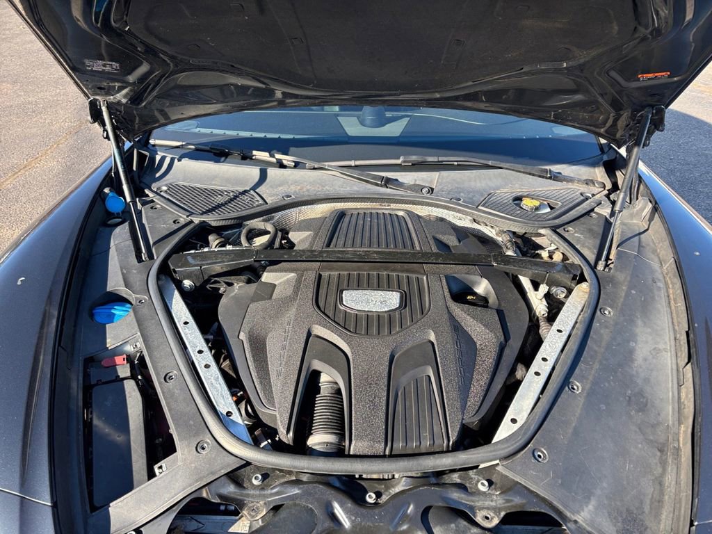 Used 2018 Porsche Panamera image 25