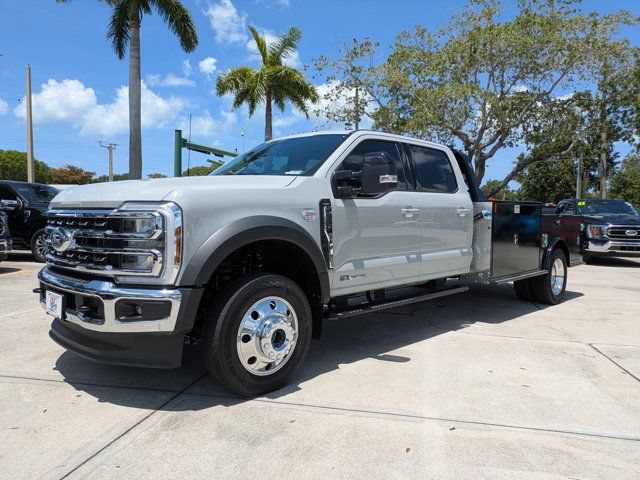 New 2026 Ford F550 4x4 Crew Cab Super Duty image 2